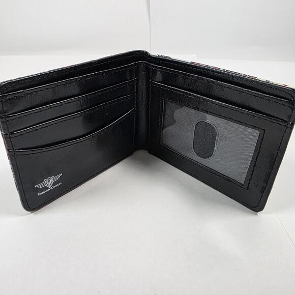 Deadpool Arms Crossed Pose Badge/Wade Vs Wade Marvel Comics Bi-fold Wallet - Picture 3 of 11